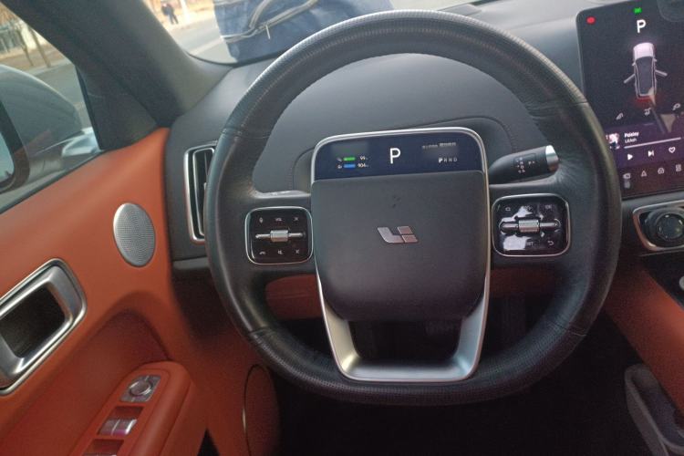 Used Li Auto L9 2022 Max model
