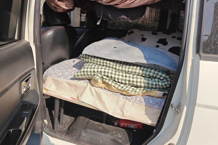 Used Lifan Auto Letu 2015 1.5L S Base Version Left Rear Seat