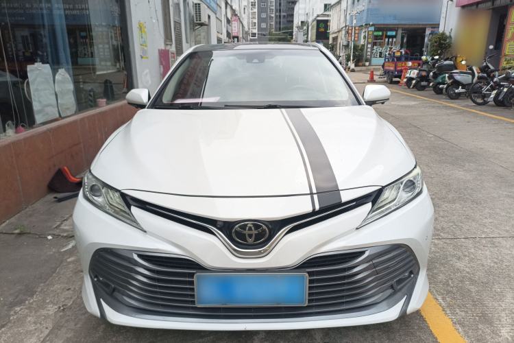 Used Toyota Camry 2018 2.0G Luxury Edition
