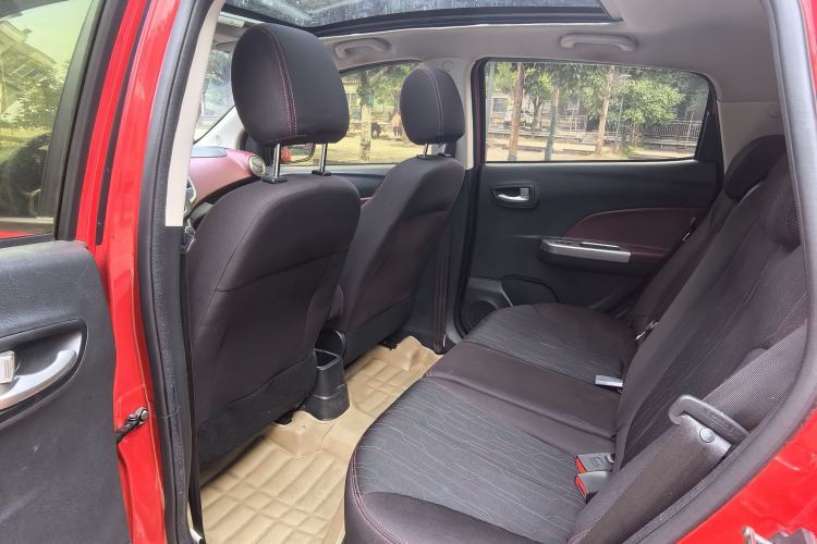 Used Changan Benni 2014 1.4L IMT Luxury Model with Sunroof
