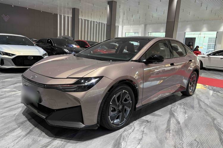 Used Toyota bZ3 2023 616 km Long-Range PRO