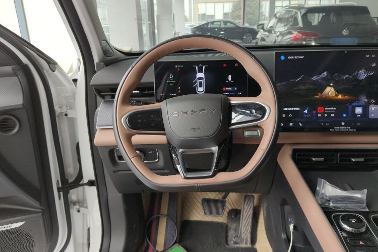 Used Chery Tiggo 8 L 2024 2.0T Two-Wheel Drive Luxury Edition 5 Seats
