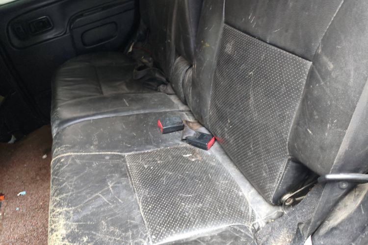 Used Nissan Paladin 2008 2.4L Two-Wheel-Drive Standard Version
