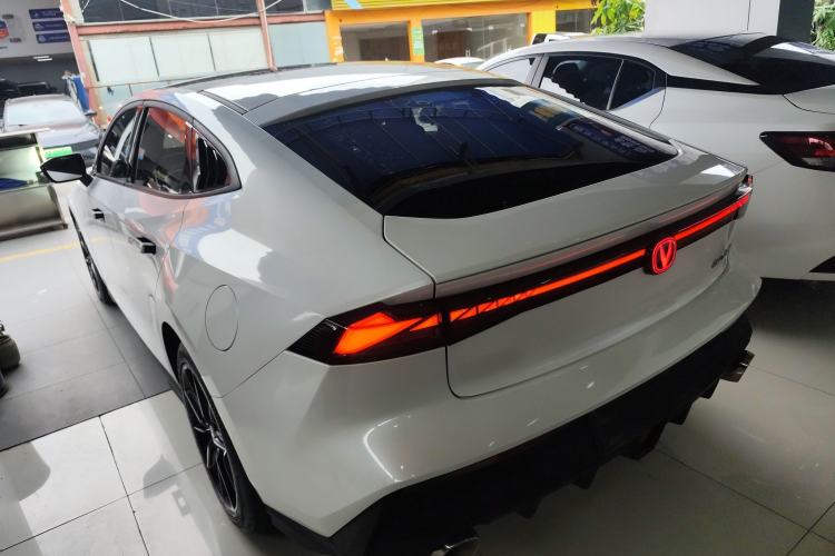 Used CHANGAN UNI-V 2023 1.5T Prestige Model
