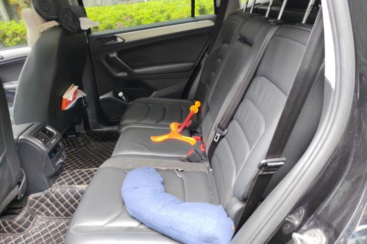 Used Volkswagen Tiguan L 2020 330TSI Automatic Two-Wheel Drive Smart Luxury Edition China VI Standard
