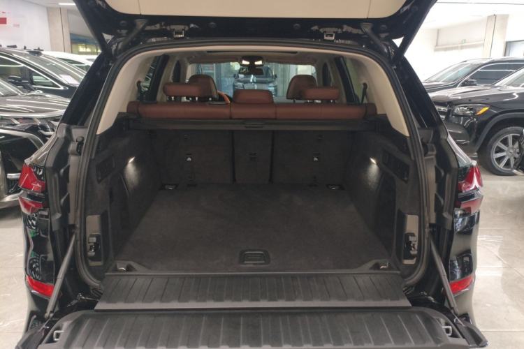 Used BMW X5 2022 xDrive40i Luxury Edition M Sport Package
