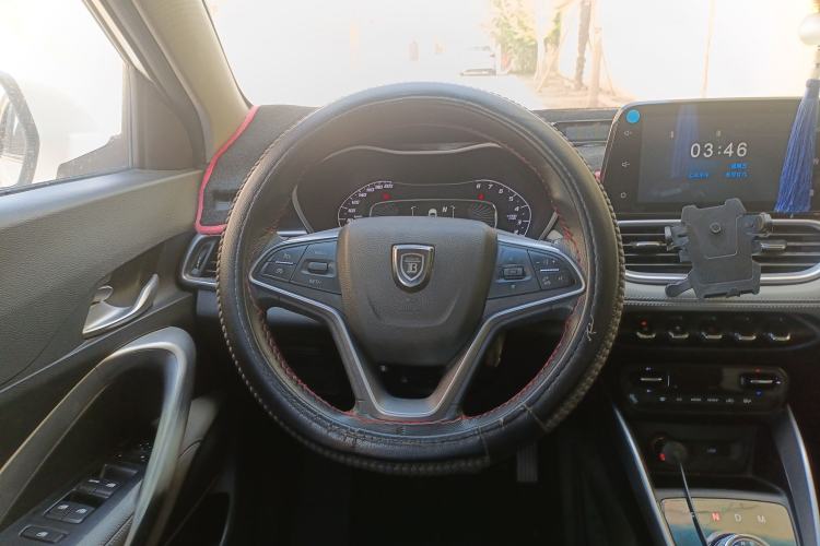 Used Baojun 510 2017 1.5L Automatic Fashion Model Steering Wheel