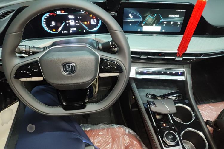 Used CHANGAN Eado 2025 PLUS 1.4T Dual-Clutch High-Energy Version
