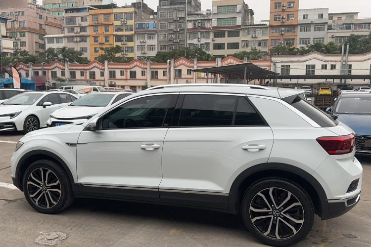 Used Volkswagen T-ROC 2021 280TSI DSG Two-Wheel Drive Comfort Connect 30th Anniversary Edition Exterior 2