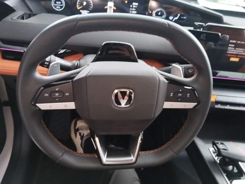 Used CHANGAN UNI-V 2023 1.5T Sport Edition — 10