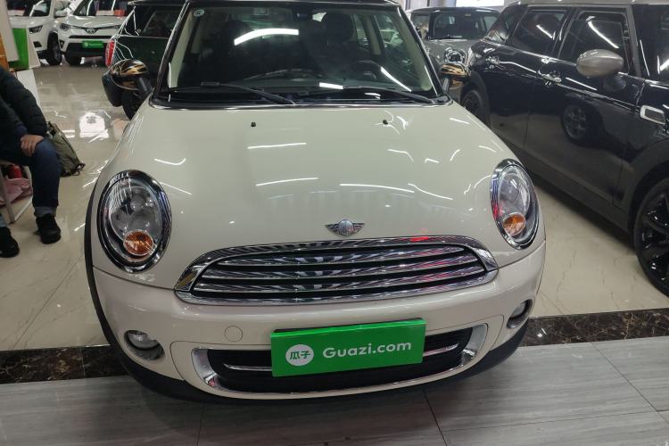 Used MINI MINI 2011 1.6L COOPER Fun
