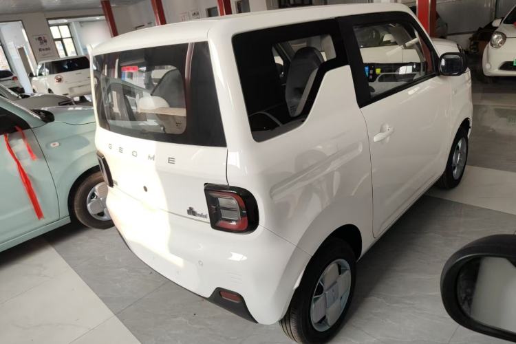 Used Geely Galaxy Panda 2024 Panda Mini 200km Endurance Bear