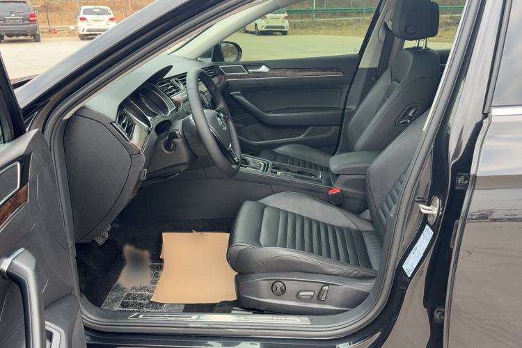 Used Volkswagen Magotan 2019 330TSI DSG Luxury Version China VI Standard
