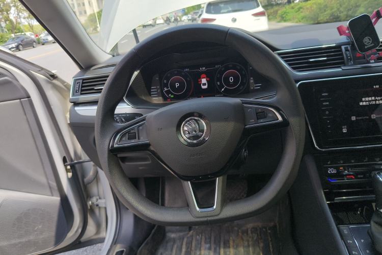 Used Skoda Superb 2019 TSI280 DSG Comfort Edition Steering Wheel