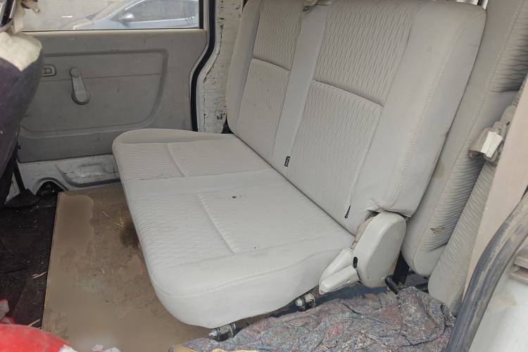 Used Jinbei New Hiace X30L 2021 1.5L Wealth Edition Bus Non-Air-Conditioned China VI Standard SWC15M Left Rear Seat