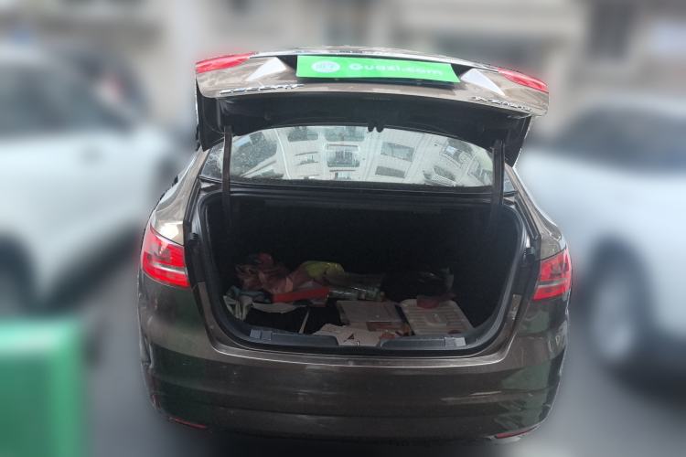 Used Ford Escort 2017 Happiness Edition 1.5L Automatic Fashion Version Trunk