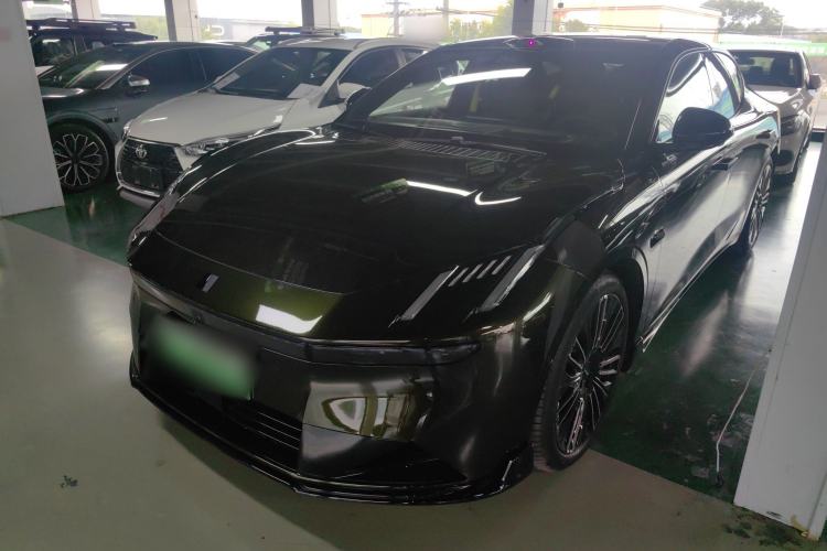 Used Lynk & Co 10 EM-P 2025 Model 240 All-Wheel Drive Ultra—Sport Edition