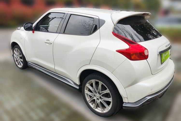 Used Infiniti ESQ 2014 1.6L Spontaneous Edition