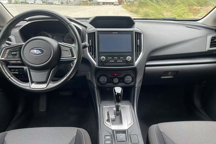Used Subaru XV 2018 2.0i All-Wheel-Drive Elite Edition Interior 3