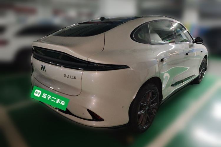 Used IM LS6 2023 Max Standard Edition Exterior 5