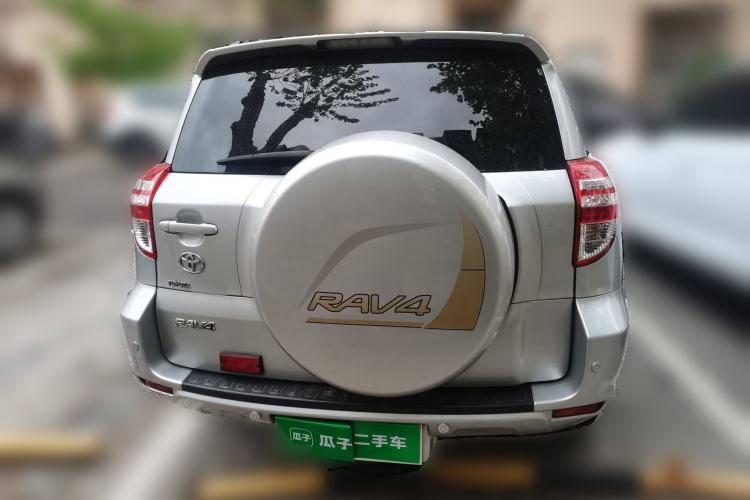 Used Toyota RAV4 2011 2.0L Automatic Luxury Edition
