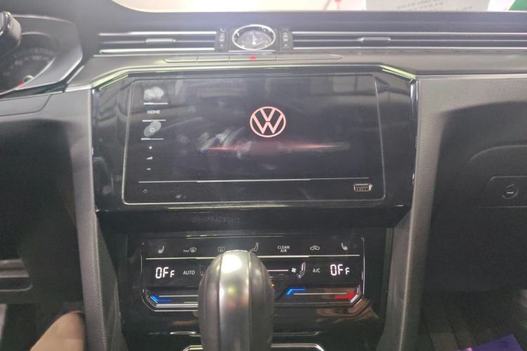 Used Volkswagen Magotan 2020 330TSI DSG Leading Model
