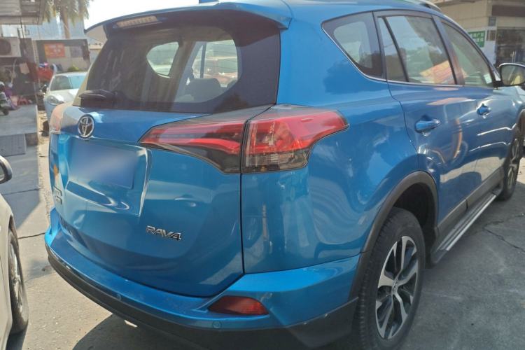 Used Toyota RAV4 2016 2.0L CVT Two-Wheel Drive Urban Edition China V Standard