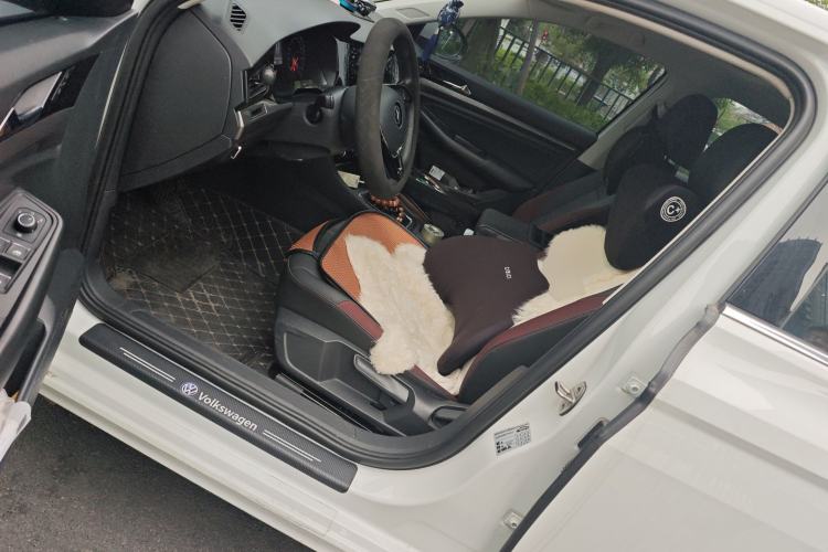 Used Volkswagen Bora 2021 280TSI DSG Elite Smart Connectivity Version Left Front Seat