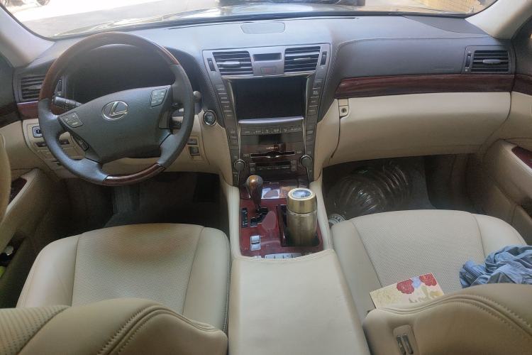 Used Lexus LS 2006 460