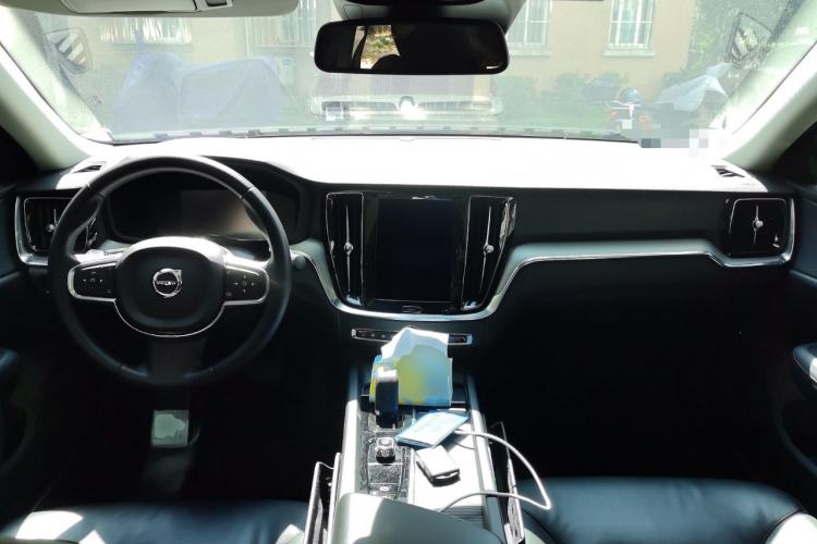 Used Volvo S60 2022 B4 Zhiyi Luxury Edition
