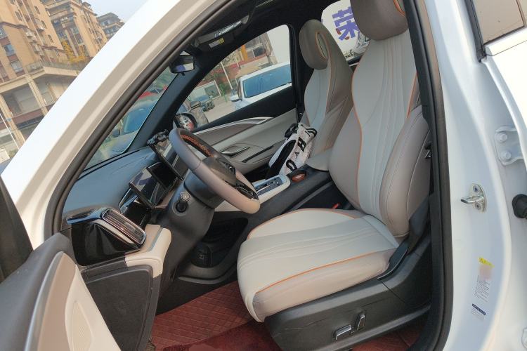 Used BYD Song Pro New Energy 2024 HONOR Edition DM-i 110KM Beyond Model
