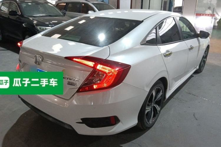 Used Honda Civic 2016 220TURBO CVT Prestige Edition Rear Right 45 Deg