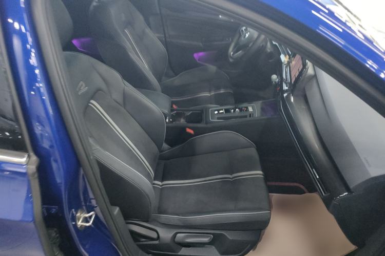 Used Volkswagen Golf 2023 Facelift 280TSI DSG R-Line Lite
