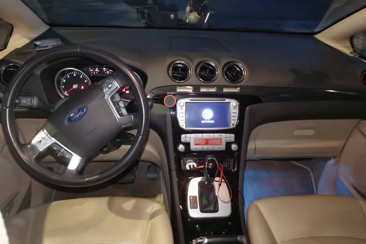 Used Ford S-MAX 2008 2.3L 7-Seater Luxury Version