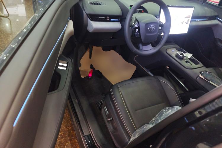 Used Toyota bZ5 2025 Model 550 PRO Smart Driving Edition Driver Seat