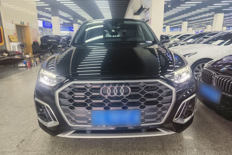 Used Audi Q5L 2022 40T Fashionable and Dynamic Model Front