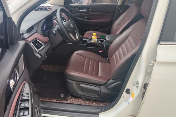 Used Changan Lingxuan 2017 1.6L Manual Happiness Edition
