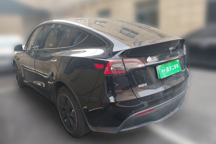 Used Tesla Model Y 2021 Standard Range Rear-Wheel Drive Version
