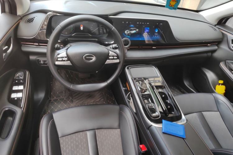 Used AION S 2023 Meizu 580 Lithium Iron Phosphate Center Console