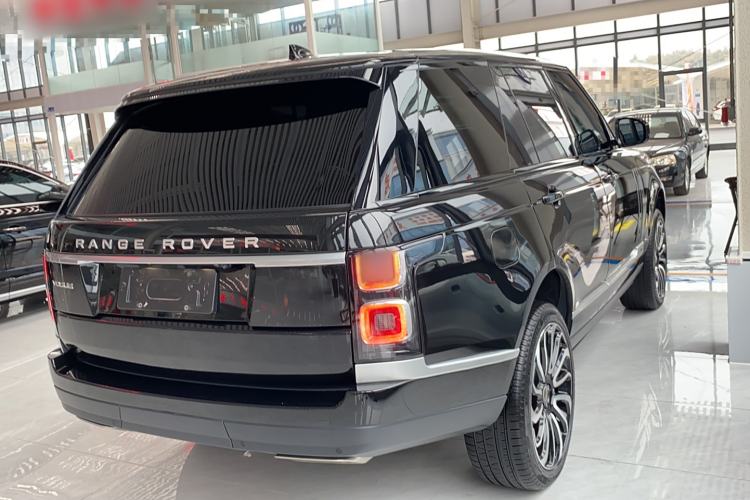 Used Land Rover Range Rover 2022 3.0 L6 360 PS Legacy Edition