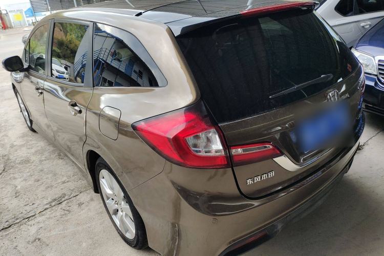 Used Honda Jade 2013 1.8L automatic Comfort version 5 seats