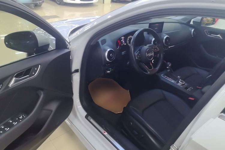 Used Audi A3 2020 Limousine 35 TFSI Fashion Edition China VI Emission Standard