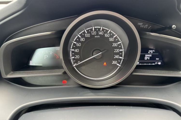 Used Mazda CX-4 2018 2.0L Automatic Two-Wheel Drive Blue Sky Luxury Edition Interior 8