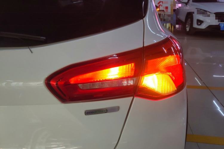 Used Ford Focus Active 2021 EcoBoost 180 Automatic Trendy Model Exterior 3