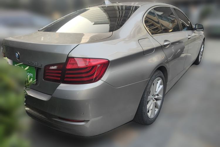 Used BMW 5 Series 2014 528Li Leading Model
