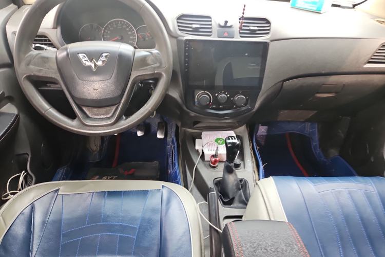 Used Wuling Hongguang 2014 1.2L Standard Model China IV