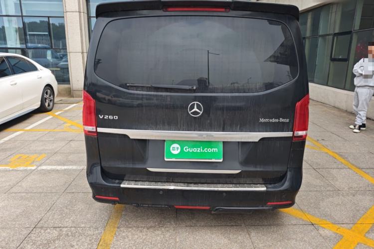 Used Mercedes-Benz V-Class 2017 V 260 Avantgarde Edition