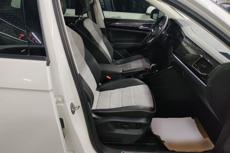 Used Volkswagen Tayron X 2020 330TSI Two-Wheel Drive Luxury Smart Connectivity Version Right Front Seat