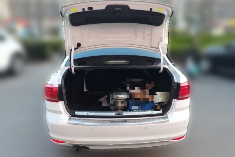 Used Volkswagen Lavida 2017 1.6L Automatic Fashion Edition