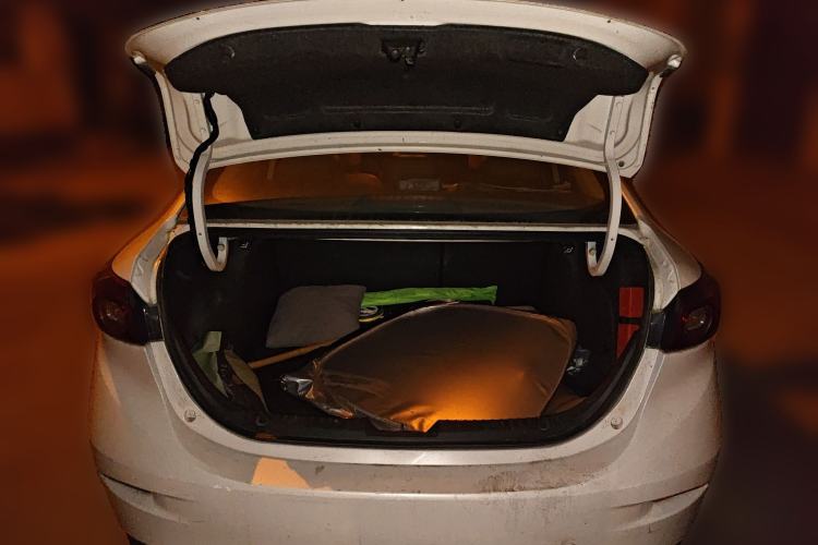 Used Mazda 3 Axela 2014 Sedan 1.5L Automatic Comfort Model
